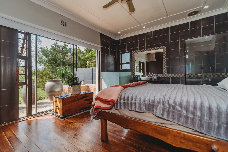 5 Bedroom Property for Sale in Dormehls Drift Western Cape